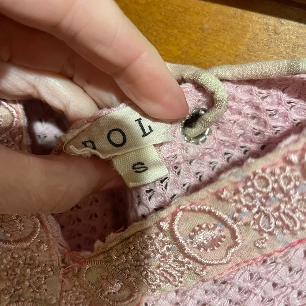 POL woven 3/4‎ sleeve v-neck top - Picture 4 of 4